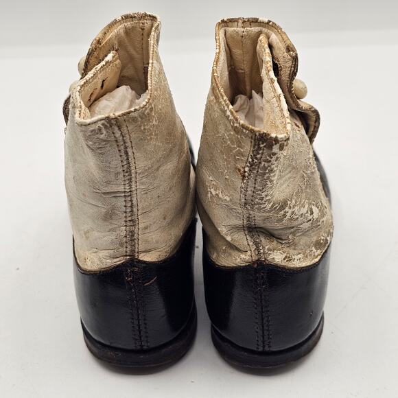 Vintage Victorian Child's High-Top Shoes 1890s Button-Up Leather - Picture 5 of 8